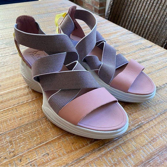 Sorel Shoes - SOREL Explorer Blitz Multi Strap Sandals 6.5 Pink & Purple